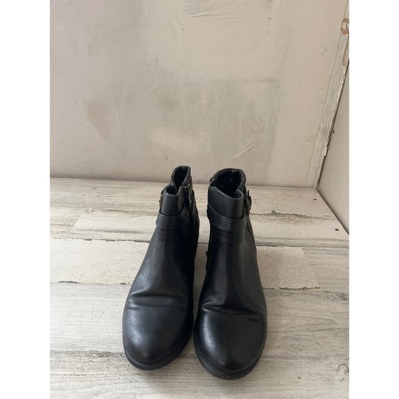 Liz Claiborne woman's black side zip ankle boots with decorative buckle - Picture 1 of 4